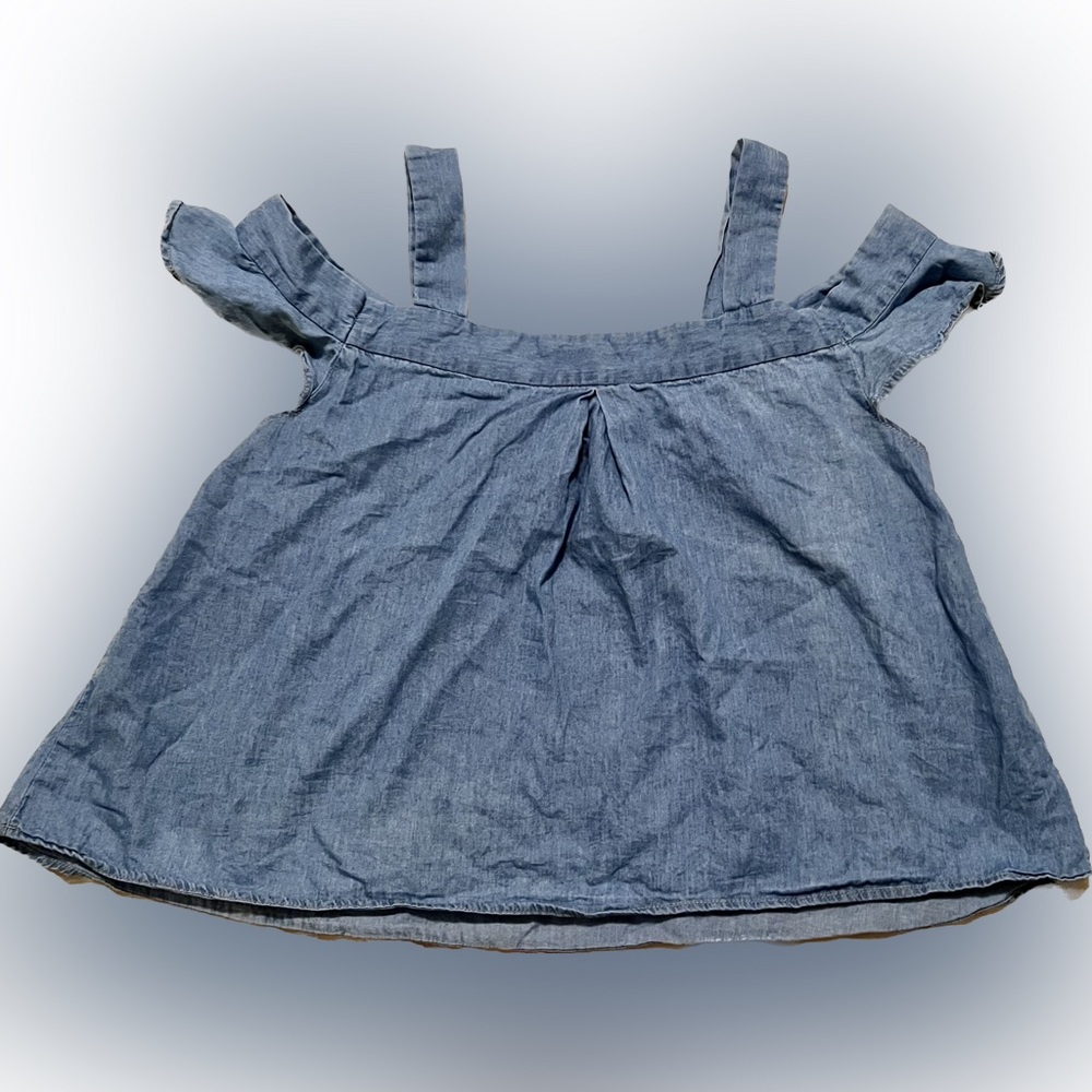 Denim like open shoulder blouse. Gently worn. No smoking, no pets.